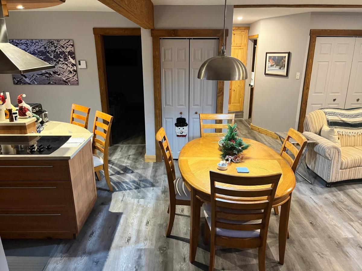 Appartement Mont Edouard, Hebergement Paisible A La Montagne LʼAnse-Saint-Jean 외부 사진